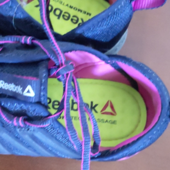 Steel Toed Reebok Shoes - Picture 2 of 3